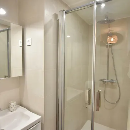 Kikiloue Terrace Open View Swimming Pool Apartment *