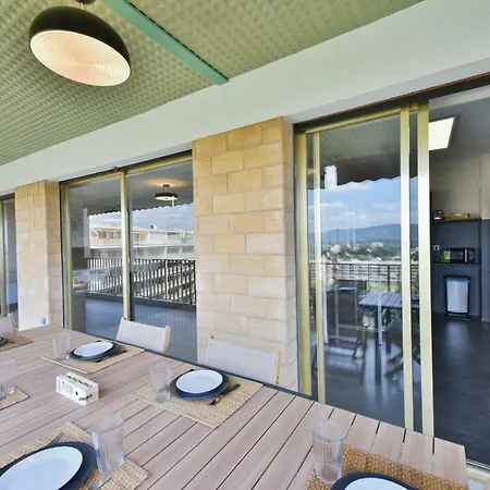 Kikiloue Terrace Open View Swimming Pool Apartment